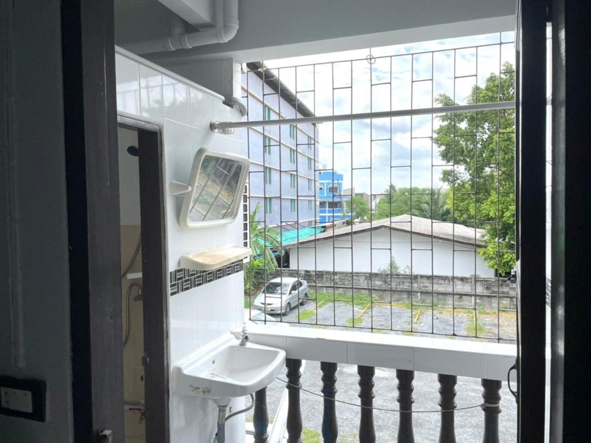 Ze Residence Ram Intra Bangkok Dış mekan fotoğraf